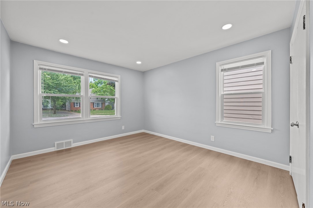24006 E Silsby Road Beachwood OH 44122