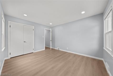 24006 E Silsby Road Beachwood OH 44122
