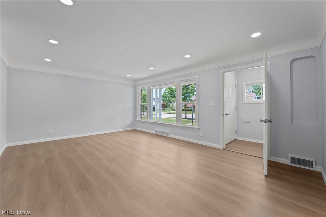 24006 E Silsby Road Beachwood OH 44122