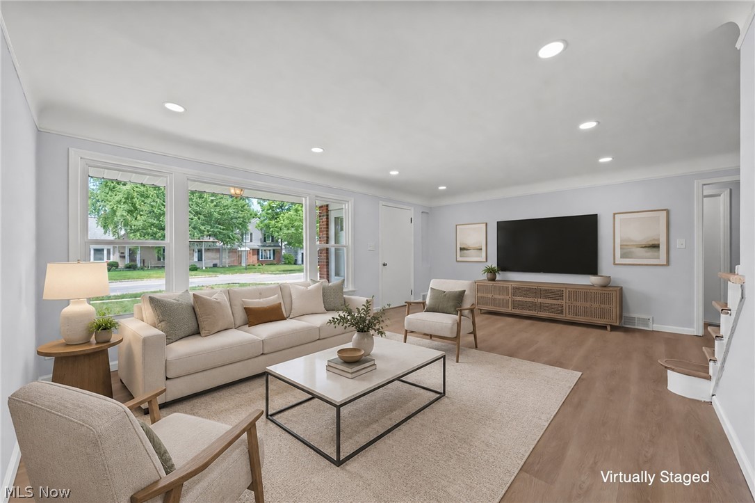 24006 E Silsby Road Beachwood OH 44122