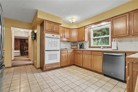 2287 Trares Road Mogadore OH 44260