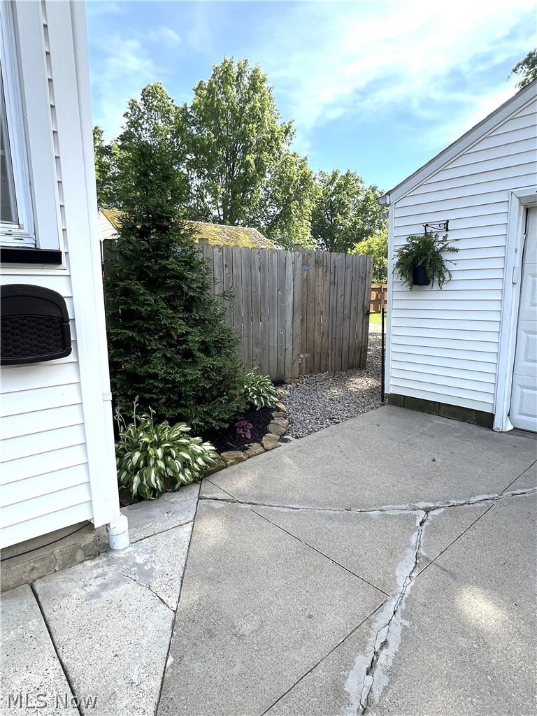 529 S Madison Avenue Salem OH 44460