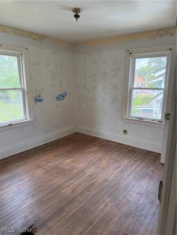 1198 Herman Avenue Akron OH 44307