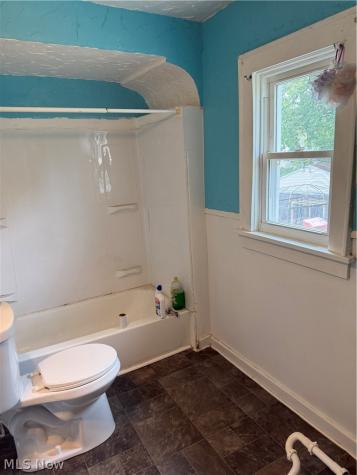 1198 Herman Avenue Akron OH 44307