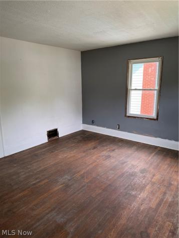 1198 Herman Avenue Akron OH 44307