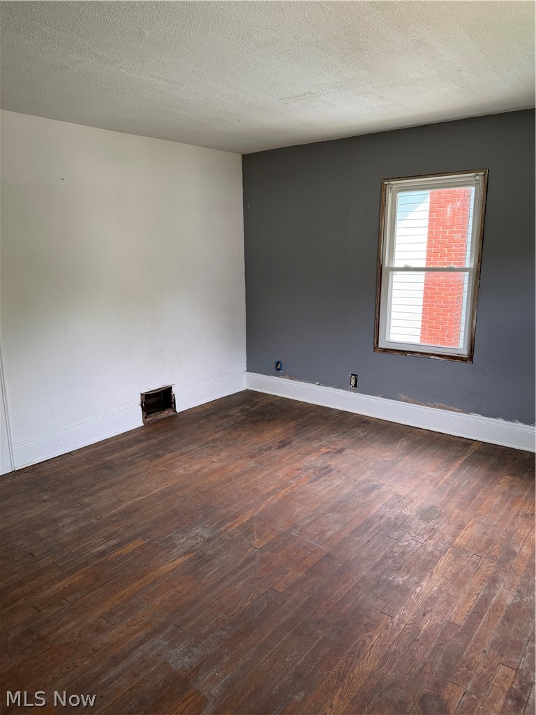 1198 Herman Avenue Akron OH 44307