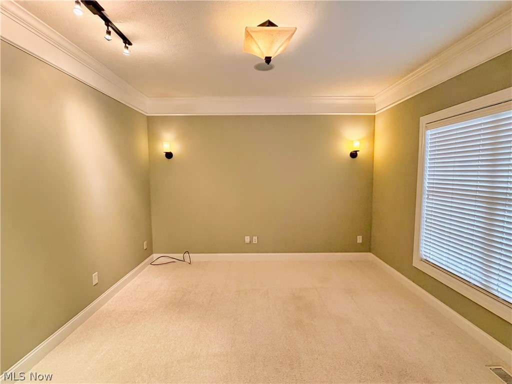 8607 Alexis Drive Macedonia OH 44056