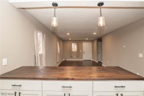 318 Elmport Avenue NE Canton OH 44704