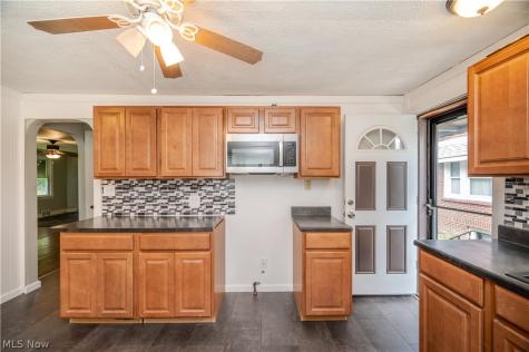 110 S Hazelwood Avenue Youngstown OH 44509