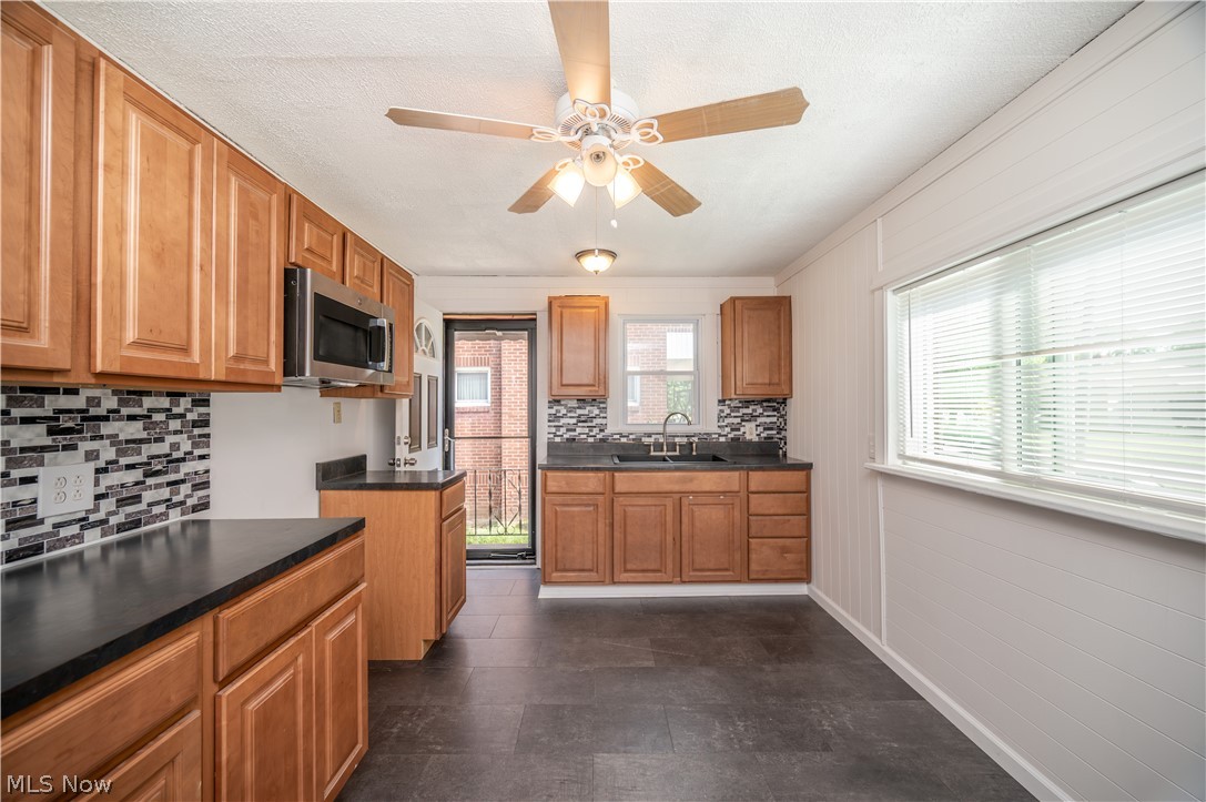 110 S Hazelwood Avenue Youngstown OH 44509