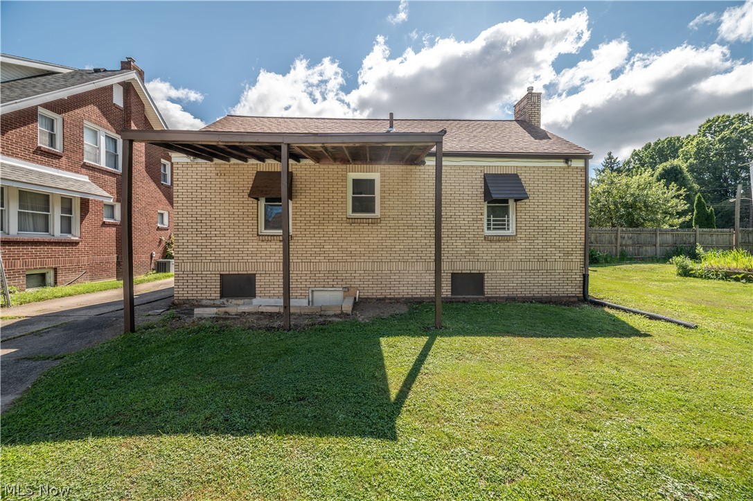 110 S Hazelwood Avenue Youngstown OH 44509