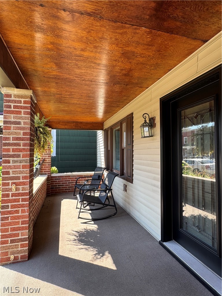 517 Walden Avenue Tiltonsville OH 43963