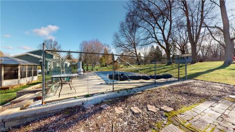 495 S Elm Avenue Tallmadge OH 44278