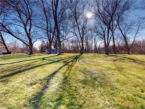 495 S Elm Avenue Tallmadge OH 44278