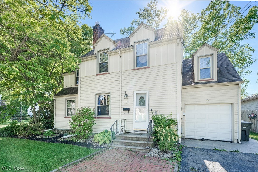 621 Kenmore Avenue NE Warren OH 44483
