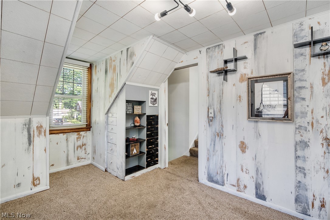 621 Kenmore Avenue NE Warren OH 44483