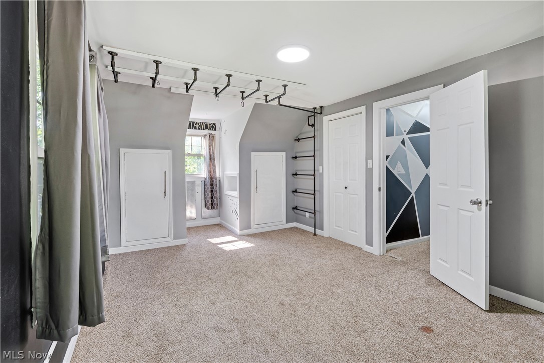 621 Kenmore Avenue NE Warren OH 44483