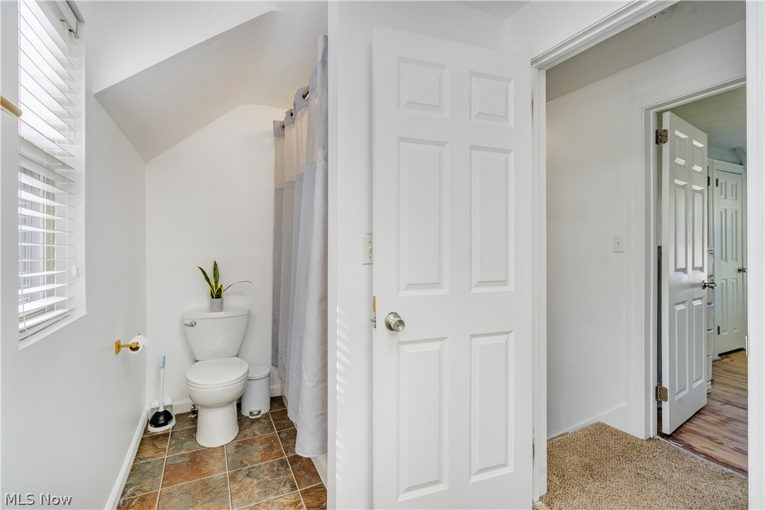 621 Kenmore Avenue NE Warren OH 44483