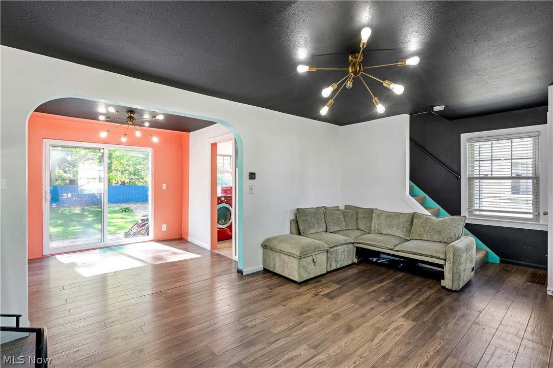 621 Kenmore Avenue NE Warren OH 44483