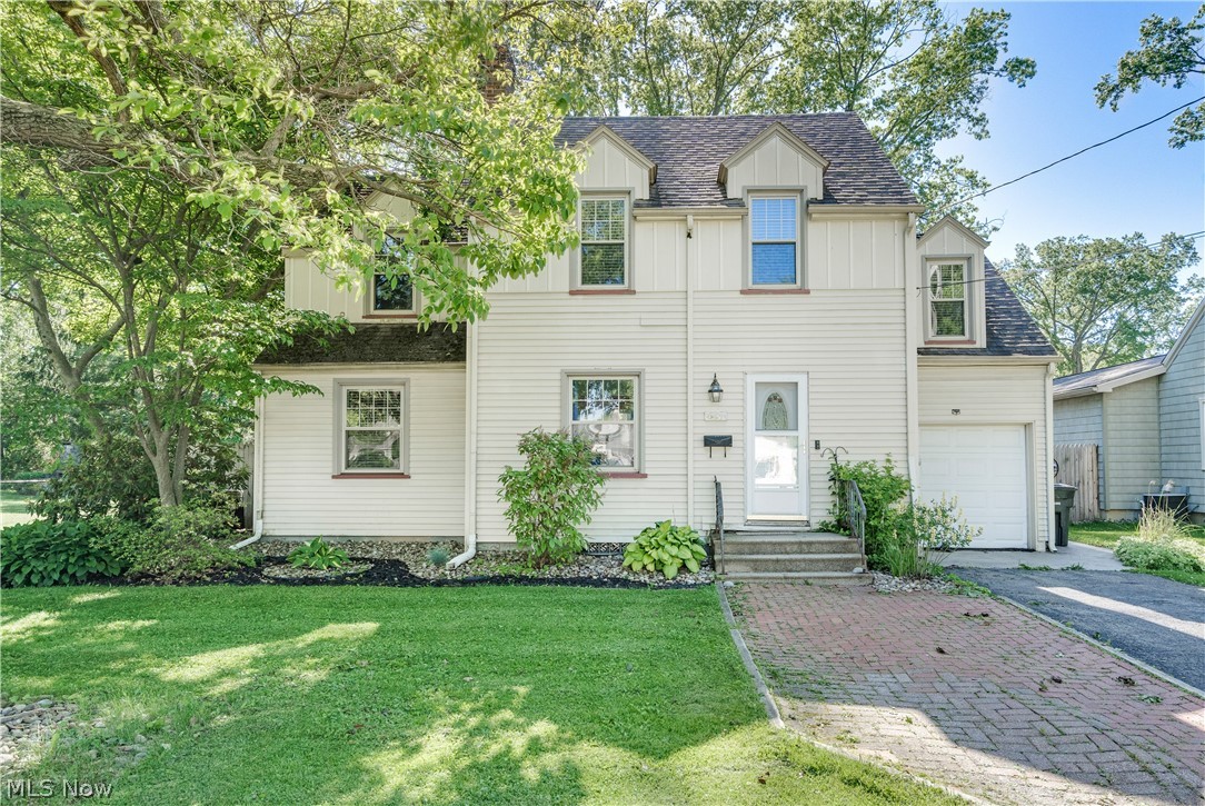 621 Kenmore Avenue NE Warren OH 44483