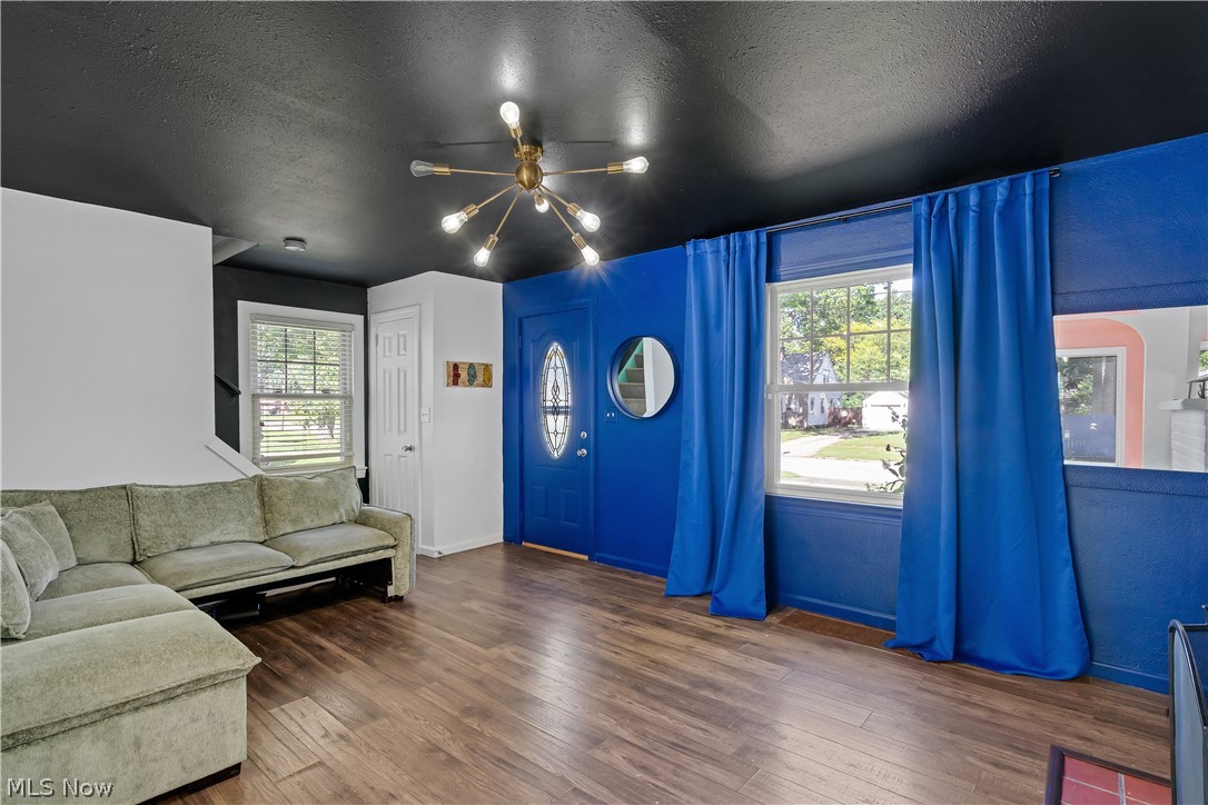 621 Kenmore Avenue NE Warren OH 44483
