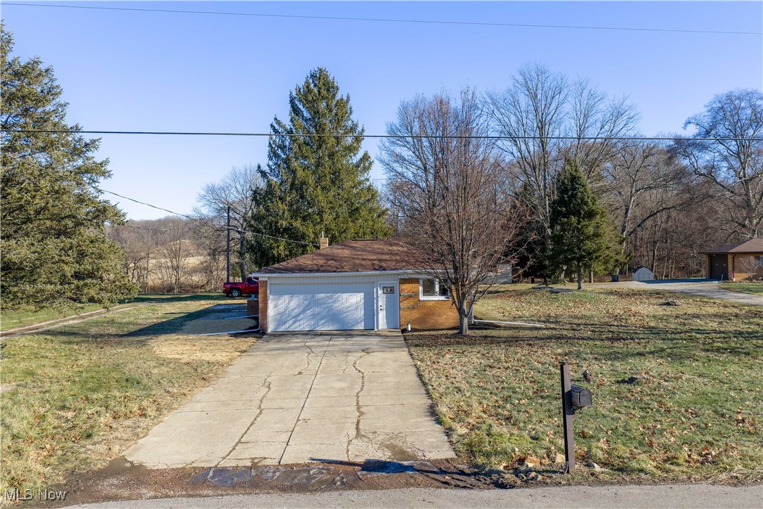 4029 Minard Road NW Dover OH 44622