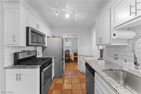 5268 Edenhurst Road Lyndhurst OH 44124
