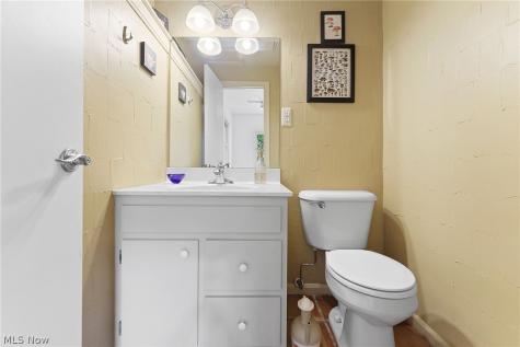 5268 Edenhurst Road Lyndhurst OH 44124