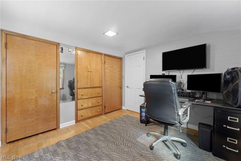 5268 Edenhurst Road Lyndhurst OH 44124