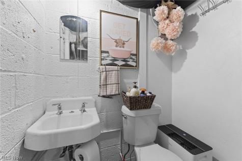 5268 Edenhurst Road Lyndhurst OH 44124