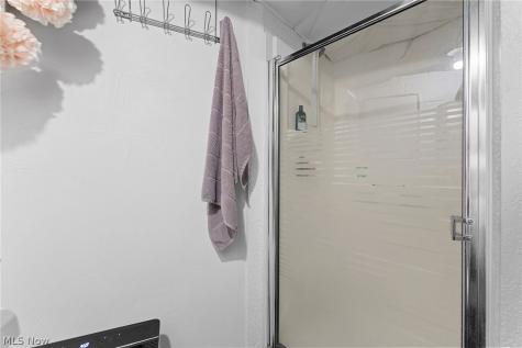 5268 Edenhurst Road Lyndhurst OH 44124