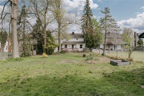 5268 Edenhurst Road Lyndhurst OH 44124