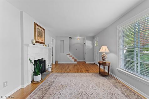 5268 Edenhurst Road Lyndhurst OH 44124