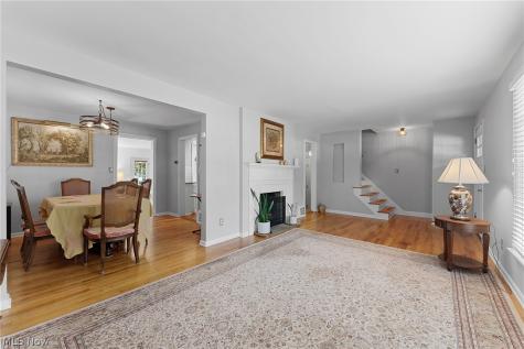 5268 Edenhurst Road Lyndhurst OH 44124