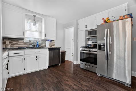 2239 Larchmont Drive Wickliffe OH 44092