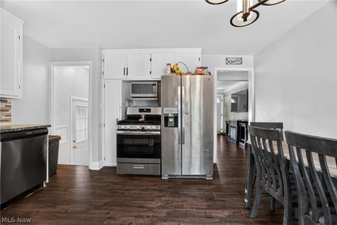 2239 Larchmont Drive Wickliffe OH 44092