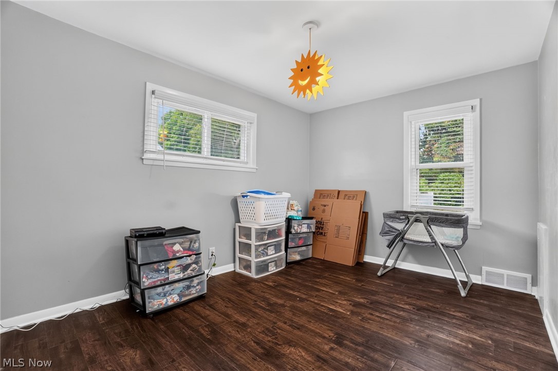 2239 Larchmont Drive Wickliffe OH 44092