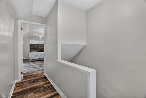2239 Larchmont Drive Wickliffe OH 44092