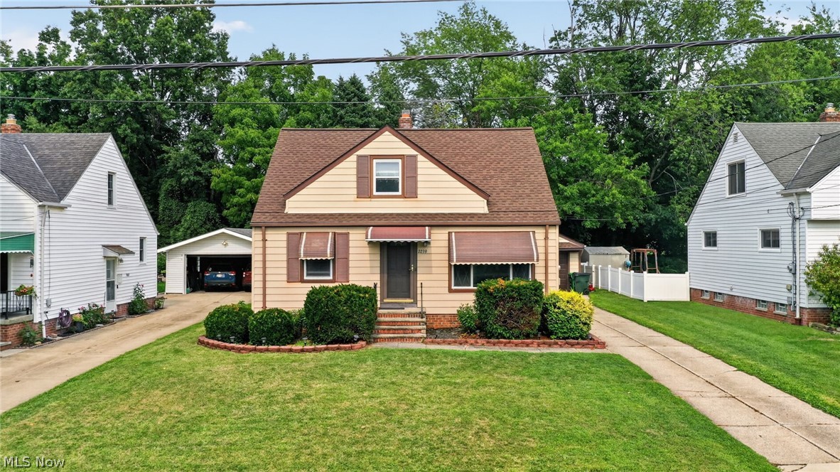 2239 Larchmont Drive Wickliffe OH 44092