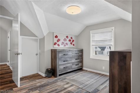 2239 Larchmont Drive Wickliffe OH 44092