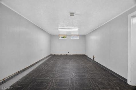 2239 Larchmont Drive Wickliffe OH 44092