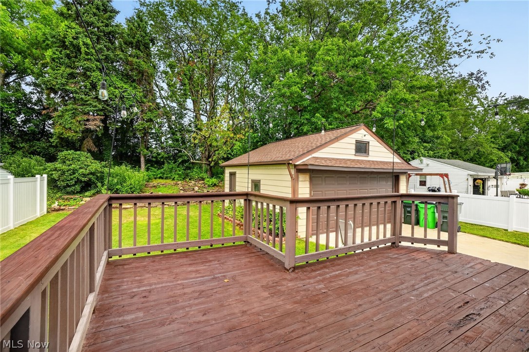 2239 Larchmont Drive Wickliffe OH 44092