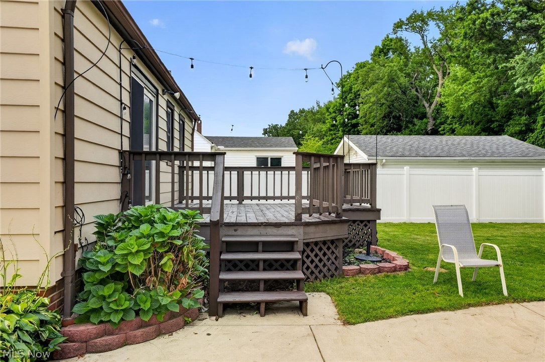 2239 Larchmont Drive Wickliffe OH 44092