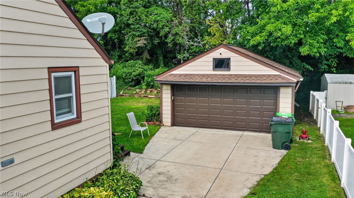 2239 Larchmont Drive Wickliffe OH 44092