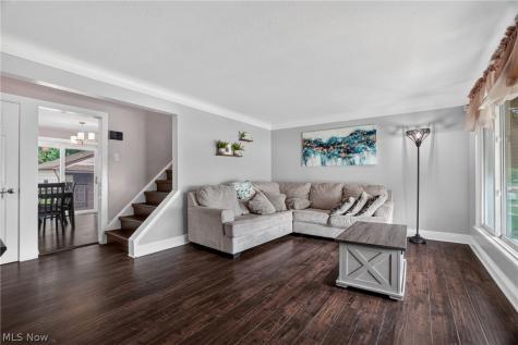 2239 Larchmont Drive Wickliffe OH 44092