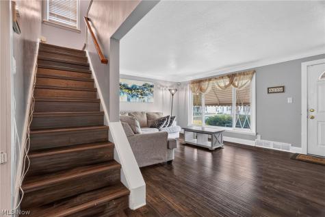 2239 Larchmont Drive Wickliffe OH 44092