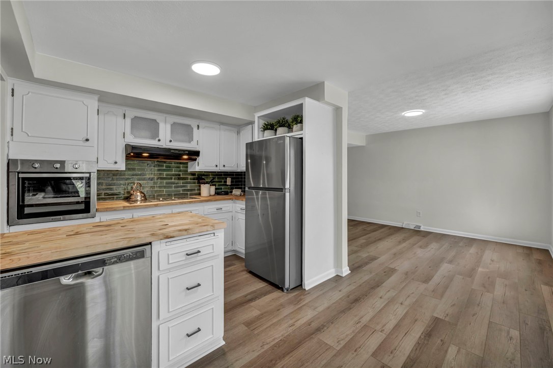 24720 Dundee Drive Richmond Heights OH 44143