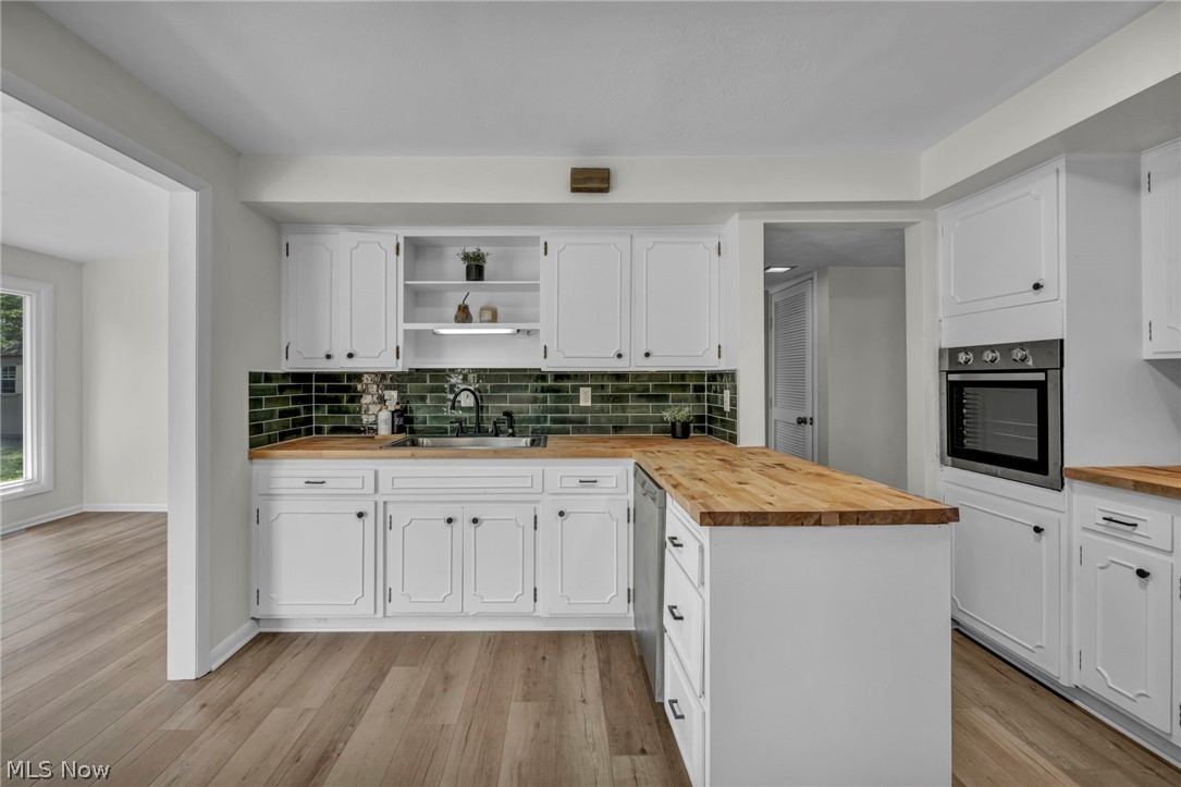 24720 Dundee Drive Richmond Heights OH 44143