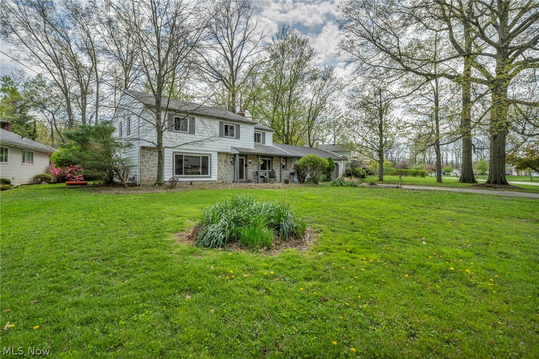 24720 Dundee Drive Richmond Heights OH 44143
