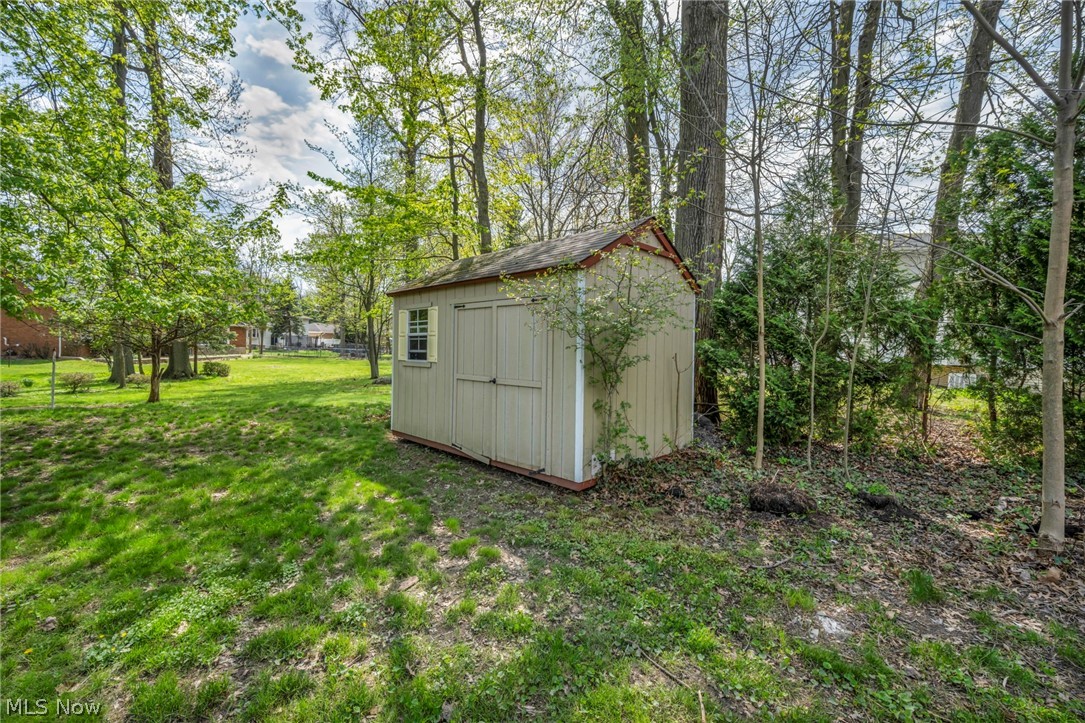 24720 Dundee Drive Richmond Heights OH 44143